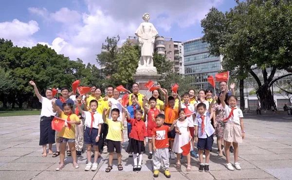佛塑科技推動(dòng)青年心向黨 為公司高質(zhì)量發(fā)展貢獻(xiàn)青春力量