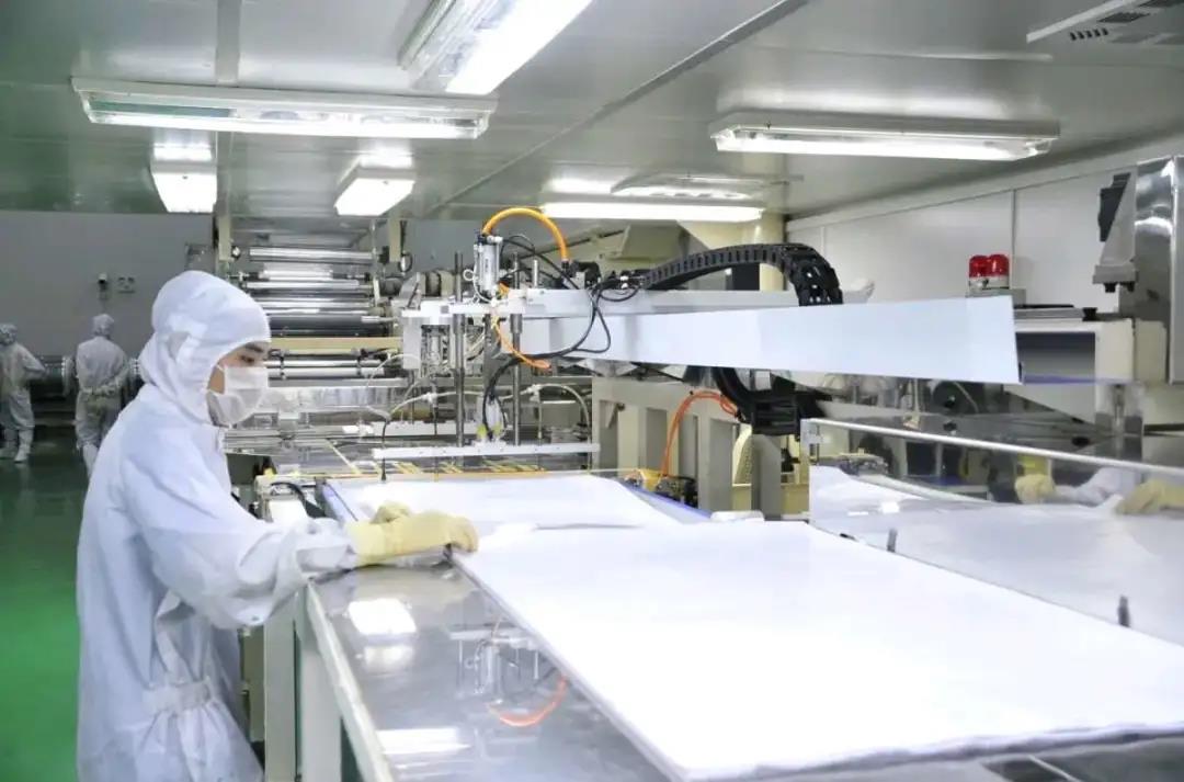 佛山企業(yè)年度百強榜單發(fā)布 !廣新集團所屬興發(fā)鋁業(yè)、佛塑科技上榜! 佛山企業(yè)年度百強榜單發(fā)布 !廣新集團所屬興發(fā)鋁業(yè)、佛塑科技上榜!