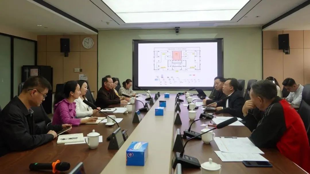 專家匯聚 共商絲路——絲紡集團(tuán)召開博物館項(xiàng)目研討會(huì) 專家匯聚 共商絲路——絲紡集團(tuán)召開博物館項(xiàng)目研討會(huì)