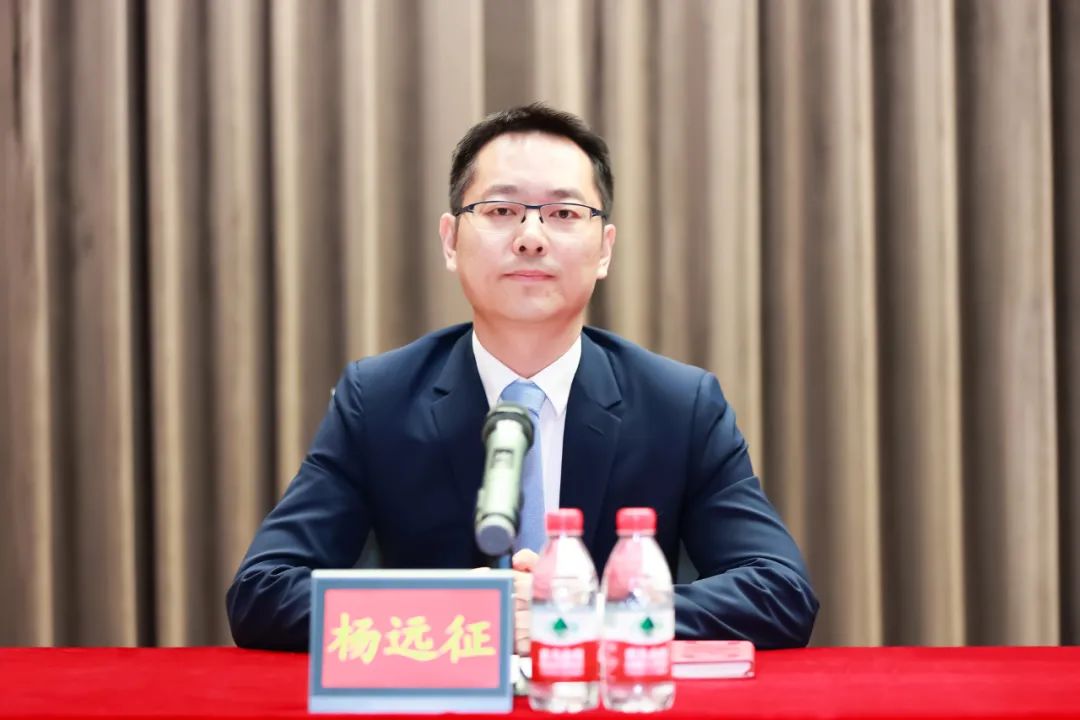 繼往開來再出發(fā)!廣新集團(tuán)所屬省廣集團(tuán)新一屆管理團(tuán)隊(duì)正式亮相 繼往開來再出發(fā)!廣新集團(tuán)所屬省廣集團(tuán)新一屆管理團(tuán)隊(duì)正式亮相