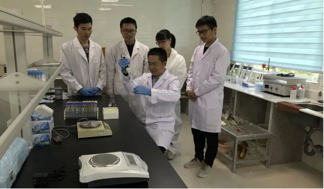 廣新集團深入貫徹全省高質量發(fā)展大會精神(六) 廣新集團深入貫徹全省高質量發(fā)展大會精神(六)