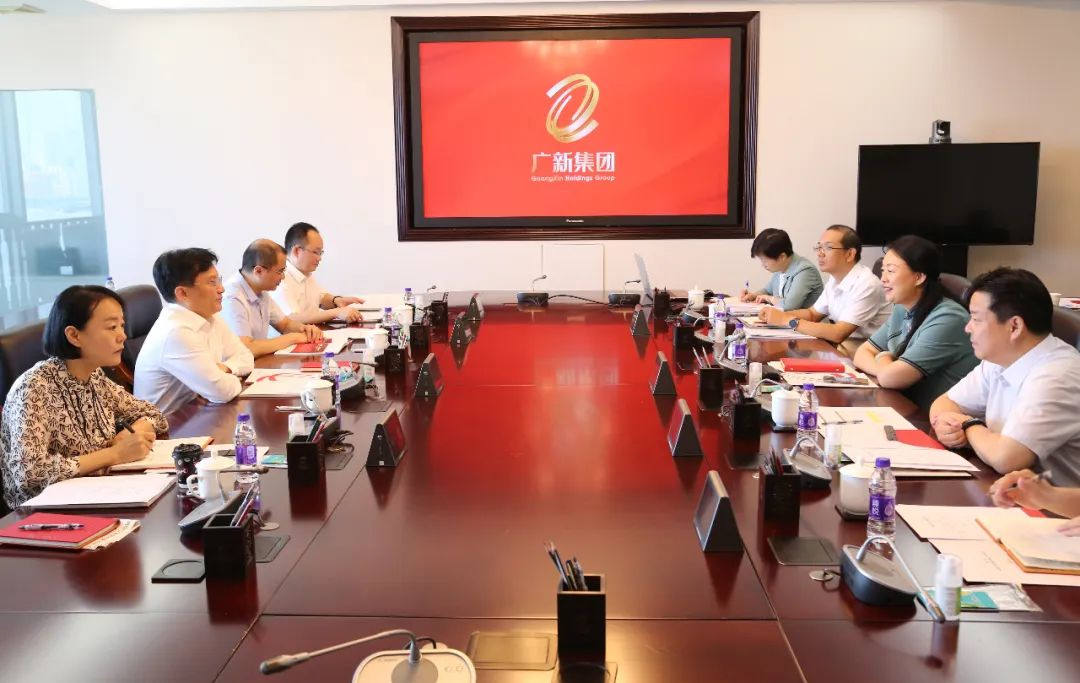 廣州市海珠區(qū)委副書記、區(qū)長毛松柏一行到訪集團(tuán)