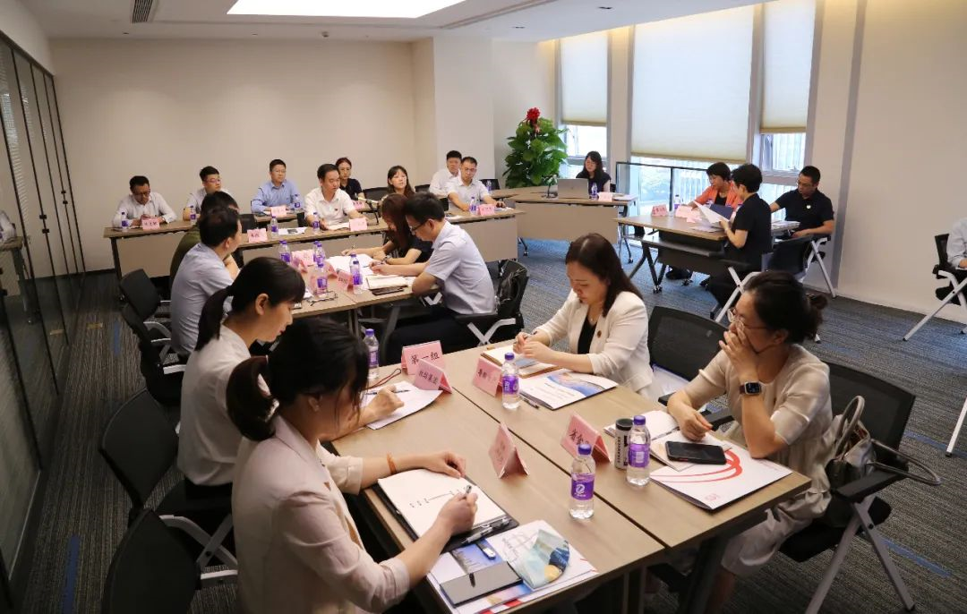 奮進(jìn)共生,共享未來——廣新集團召開財務(wù)共享建設(shè)《責(zé)任書》簽署暨勞動競賽啟動會議 奮進(jìn)共生,共享未來——廣新集團召開財務(wù)共享建設(shè)《責(zé)任書》簽署暨勞動競賽啟動會議