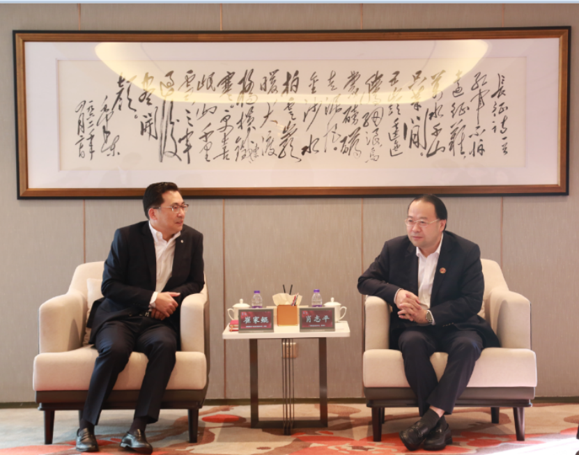 招商銀行廣州分行黨委書記、行長崔家鯤一行到訪廣新集團 招商銀行廣州分行黨委書記、行長崔家鯤一行到訪廣新集團